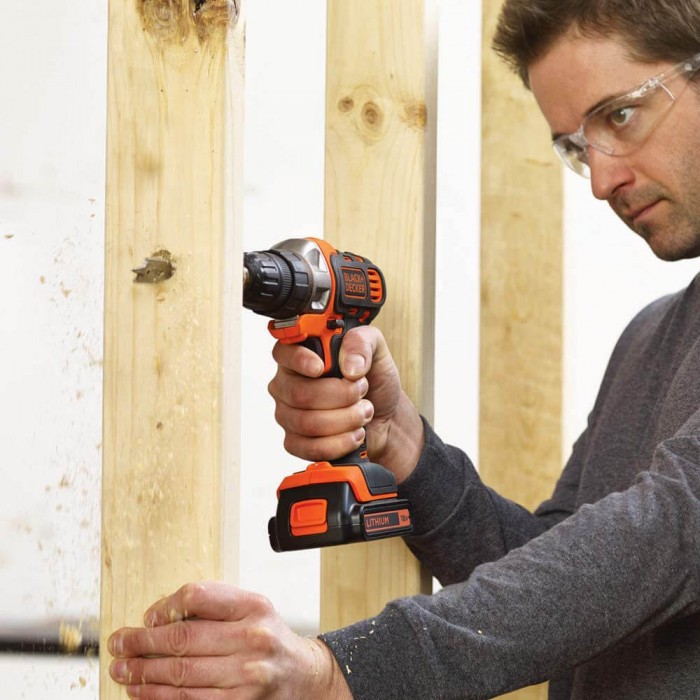 Акумуляторний багатофункціональний інструмент BLACK+DECKER MT218KB (MT218KB)