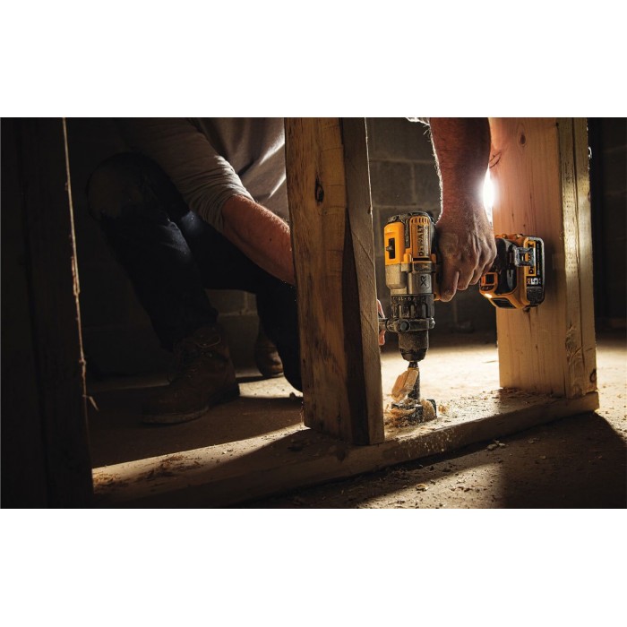 Дрель-шуруповерт аккумуляторная безщеточная ударная DeWALT DCD996P3 (DCD996P3)