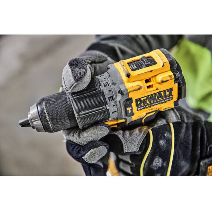Дрель-шуруповерт аккумуляторная ударная без щеточная DeWALT DCD805E1T (DCD805E1T)