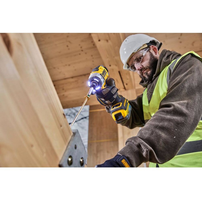 Шуруповерт ударный аккумуляторный бесщеточный DeWALT DCF860NT (DCF860NT)