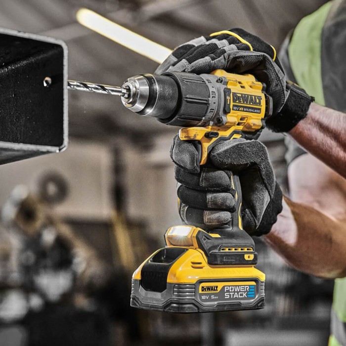 Дрель-шуруповерт аккумуляторная безщеточная ударная DeWALT DCD805H2T (DCD805H2T)