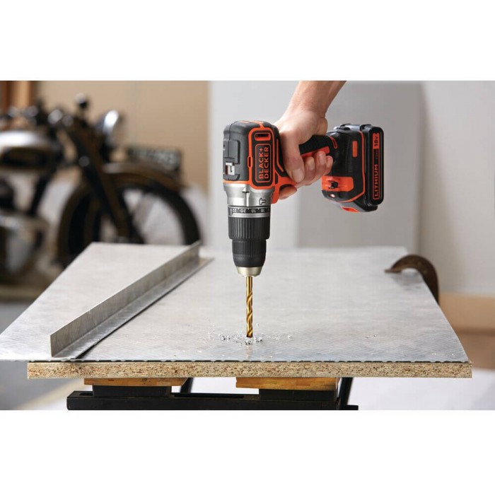 Дриль-шурупокрут ударний безщітковий акумуляторний BLACK+DECKER BL188N (BL188N)