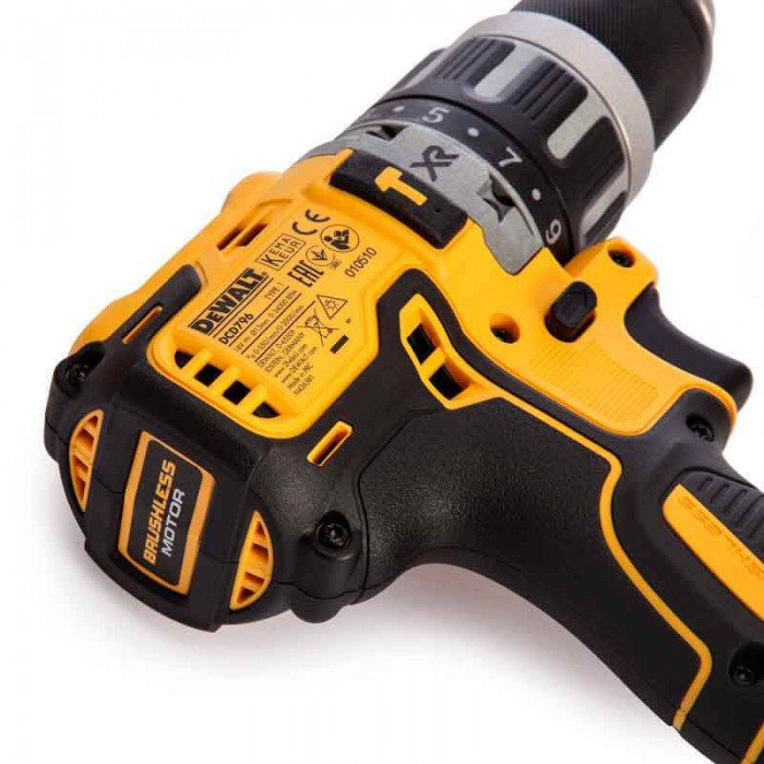 Дрель-шуруповерт аккумуляторная безщеточная ударная DeWALT DCD796D2 (DCD796D2)