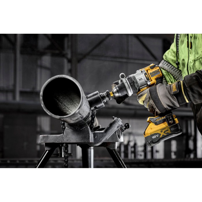 Дрель-шуруповерт аккумуляторная безщеточная ударная DeWALT DCD1007NT (DCD1007NT)