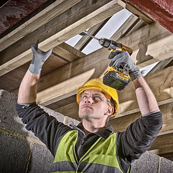Дрель-шуруповерт аккумуляторная безщеточная ударная DeWALT DCD796NT (DCD796NT)