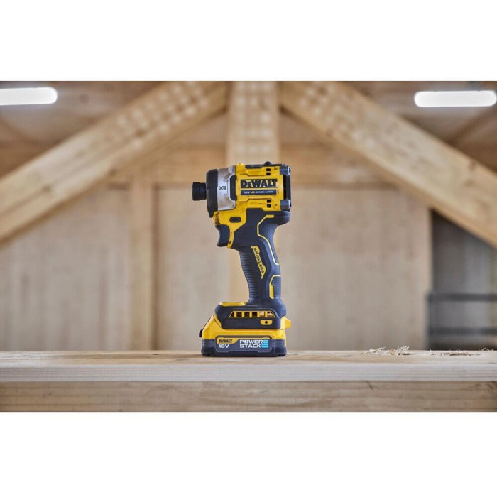 Шуруповерт ударный аккумуляторный бесщеточный DeWALT DCF860E2T (DCF860E2T)