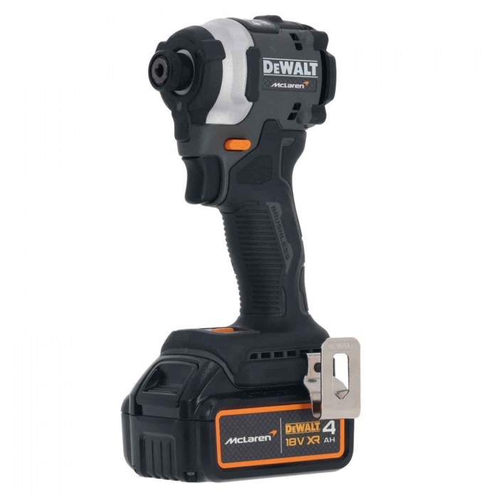 Набір з двох інструментів акумуляторних безщіткових McLaren F1 TEAM LIMITED EDITION DeWALT DCK200MM2T (DCK200MM2T)