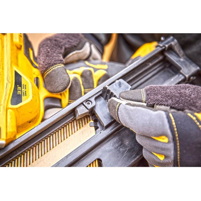 Пістолет цвяхозабивний акумуляторний безщітковий DeWALT DCN930N (DCN930N)
