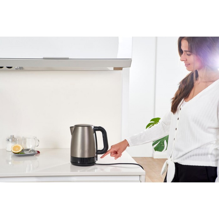 Електрочайник BLACK+DECKER BXKE2201E (BXKE2201E)