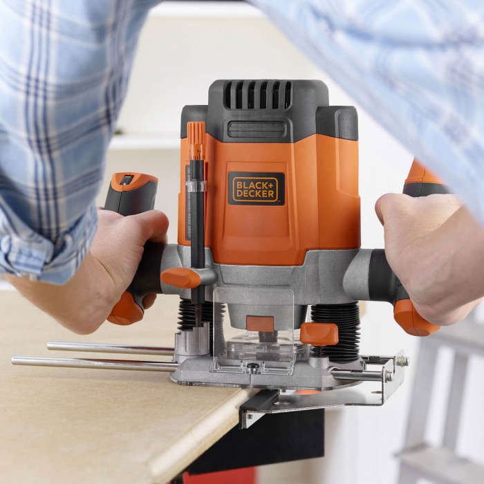Фрезер мережевий BLACK+DECKER KW1200E (KW1200E)