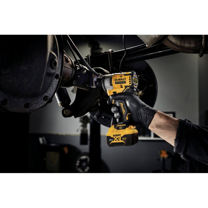 Гайкокрут ударный аккумуляторный бесщеточный DeWALT DCF901P2 (DCF901P2)