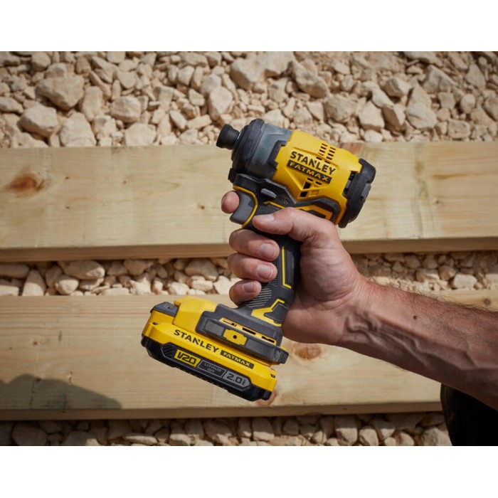 Гайковерт ударний акумуляторний STANLEY FATMAX SFMCF820D2K (SFMCF820D2K)
