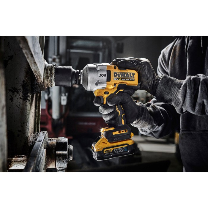 Гайкокрут ударный аккумуляторный бесщеточный DeWALT DCF961H2T (DCF961H2T)