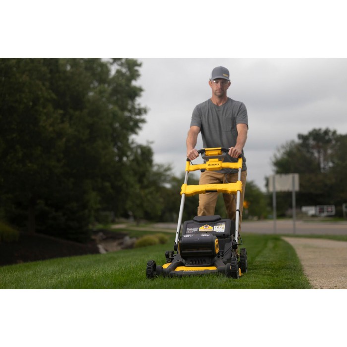 Газонокосилка аккумуляторная самоходная бесщеточная DeWALT DCMWSP156N (DCMWSP156N)