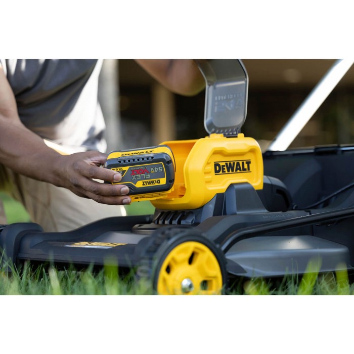 Газонокосилка аккумуляторная бесходная самоходная DeWALT DCMWSP550N (DCMWSP550N)