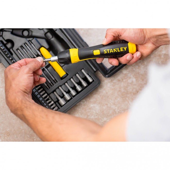 Битодержатель отверточного типа Pistol Grip Ratchet с храповым механизмом и набором из 37 бит STANLEY 0-63-038 (0-63-038)
