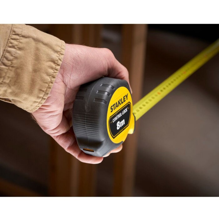 Рулетка измерительная CONTROL-LOCK длиной 8 м, шириной 25 мм, в обрезиненном корпусе, с двойной шкалой STANLEY STHT37232-0 (STHT37232-0)