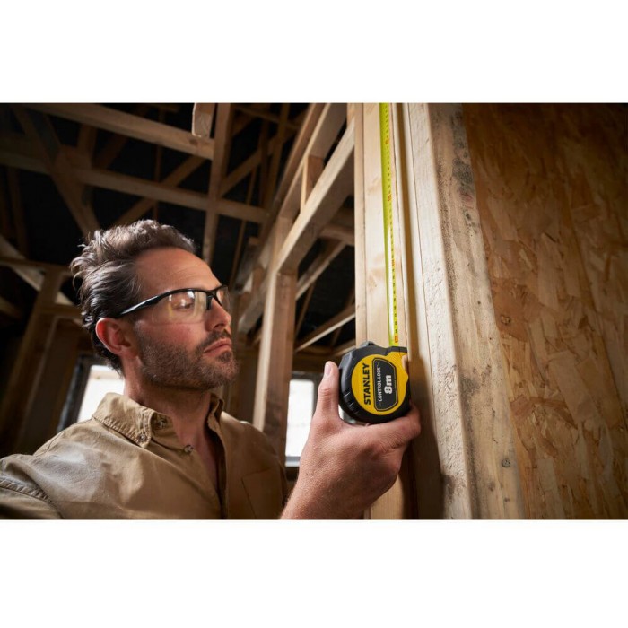 Рулетка измерительная CONTROL-LOCK длиной 8 м, шириной 25 мм, в обрезиненном корпусе, с двойной шкалой STANLEY STHT37232-0 (STHT37232-0)