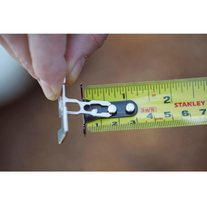 Рулетка измерительная FatMax®Autolock длиной 5 м/16, шириной 25 мм, в обрезиненном корпусе, с двойной шкалой STANLEY FMHT43242-0 (FMHT43242-0)