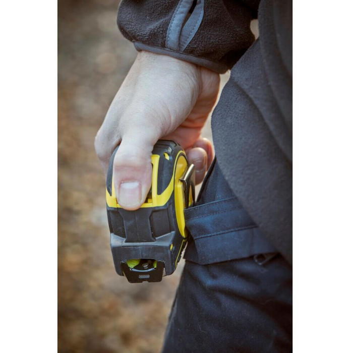 Рулетка вимірювальна FatMax®Autolock довжиною 8 м/26, шириною 25 мм, в обгумованому корпусі, з подвійною шкалою STANLEY FMHT43243-0 (FMHT43243-0)