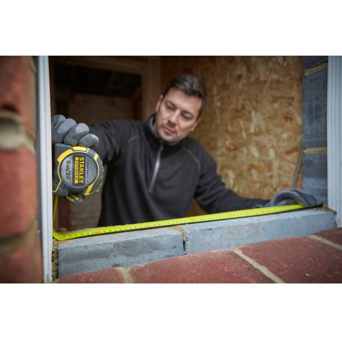 Рулетка вимірювальна FatMax®Autolock довжиною 8 м/26, шириною 25 мм, в обгумованому корпусі, з подвійною шкалою STANLEY FMHT43243-0 (FMHT43243-0)