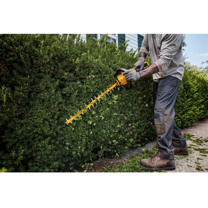 Кусторез аккумуляторный бесщеточный DeWALT DCMHT573N (DCMHT573N)