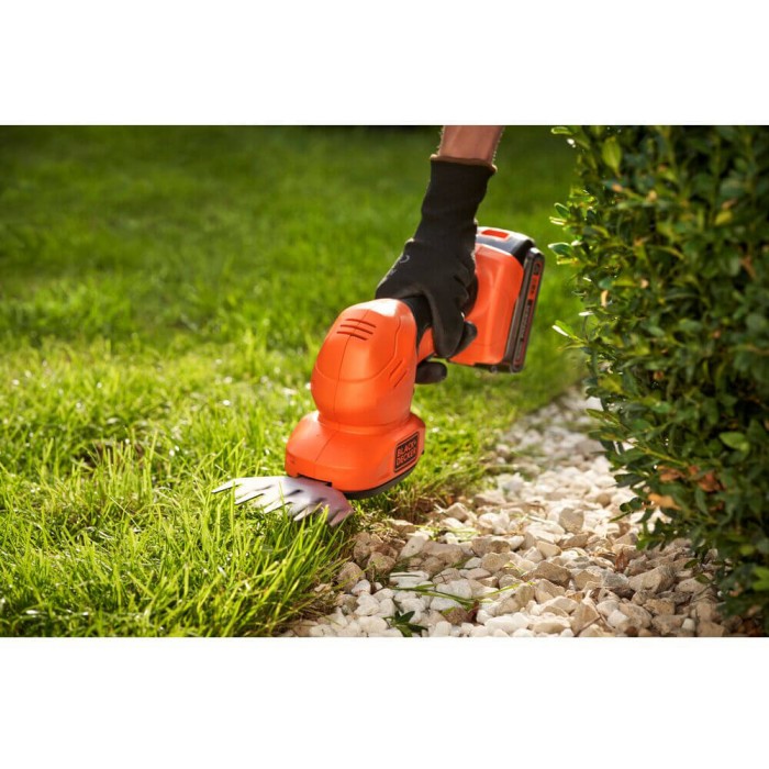 Кусторез-ножницы аккумуляторные BLACK+DECKER BCSS18B (BCSS18B)