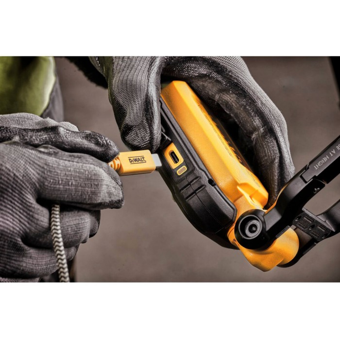 Фонарь светодиодный аккумуляторный DeWALT DCL182 (DCL182)