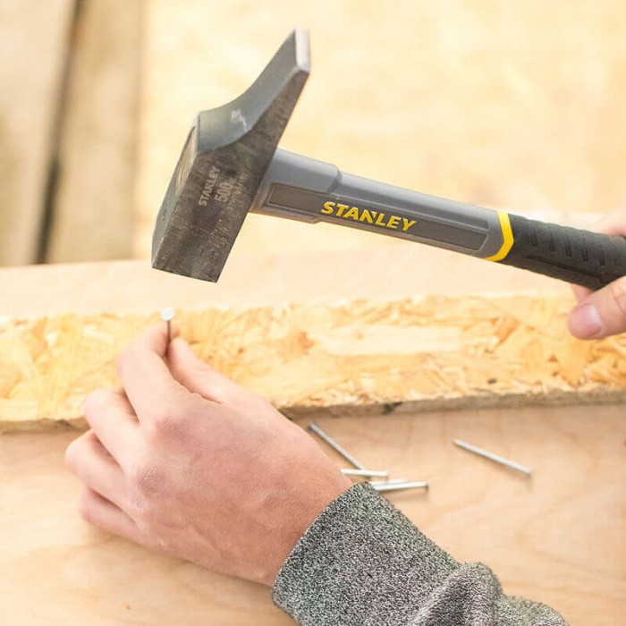 Молоток столярний Fiberglass з вагою головки 500 г STANLEY STHT0-54160 (STHT0-54160)