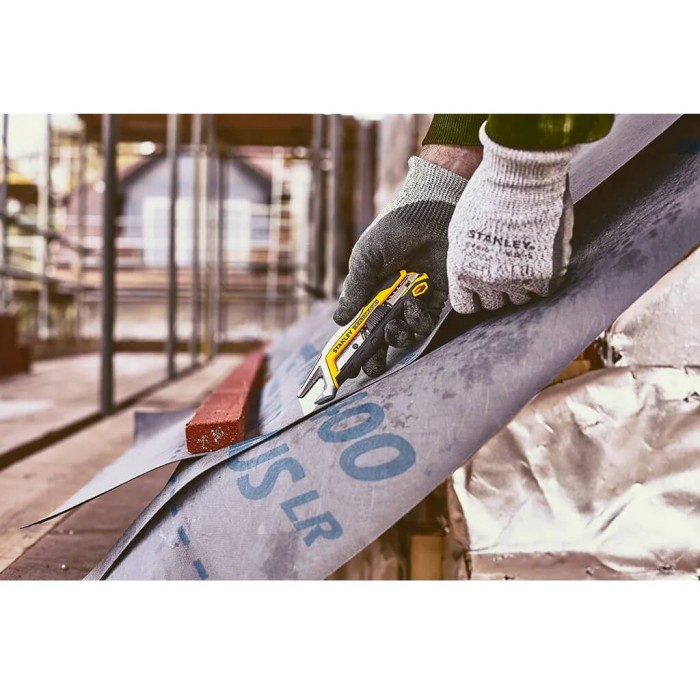 Ніж FatMax Integrated Snap Knife довжиною 165 мм з лезом шириною 18 мм з сегментами, що відламуються STANLEY FMHT10594-0 (FMHT10594-0)