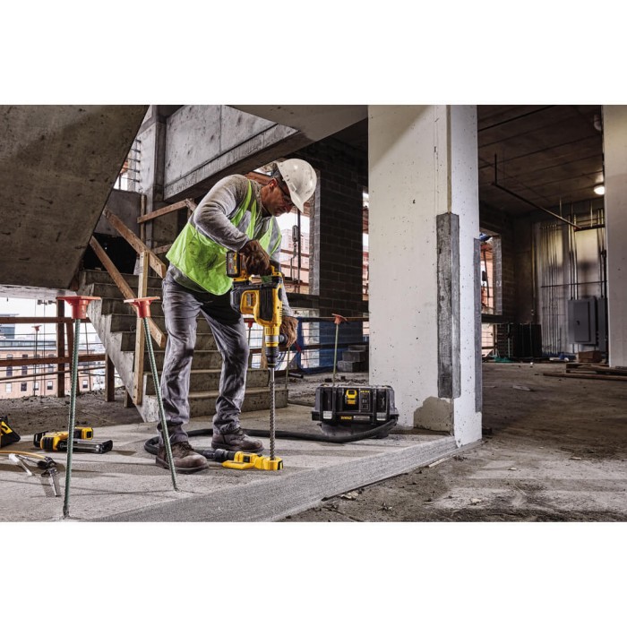 Перфоратор аккумуляторный бесщеточный SDS-MAX DeWALT DCH614N (DCH614N)