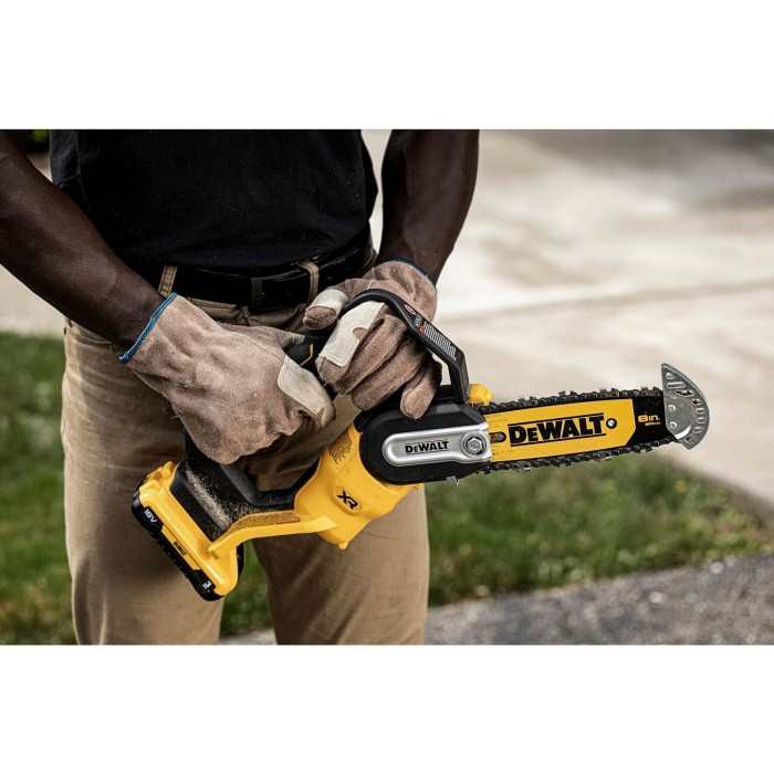 Мини-пилка цепная аккумуляторная бесщеточная DeWALT DCMPS520N (DCMPS520N)