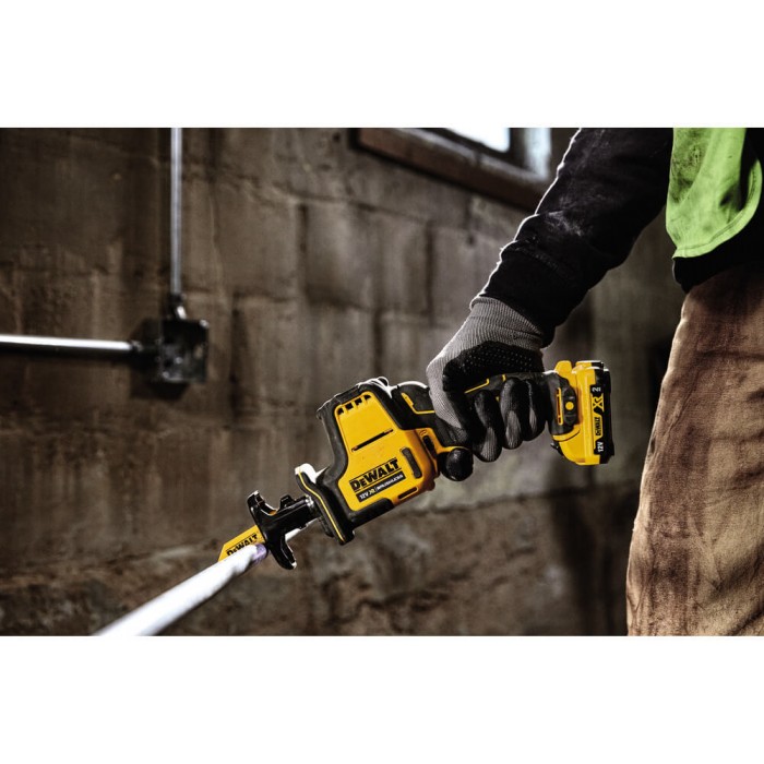 Пила сабельная аккумуляторная бесщеточная DeWALT DCS312N (DCS312N)
