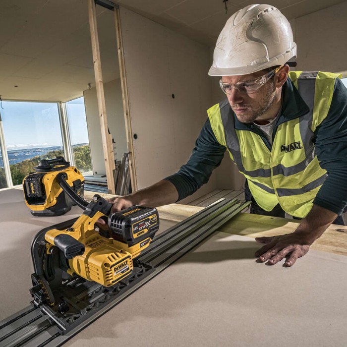 Пила дисковая погружная аккумуляторная DeWALT DCS520T2 (DCS520T2)