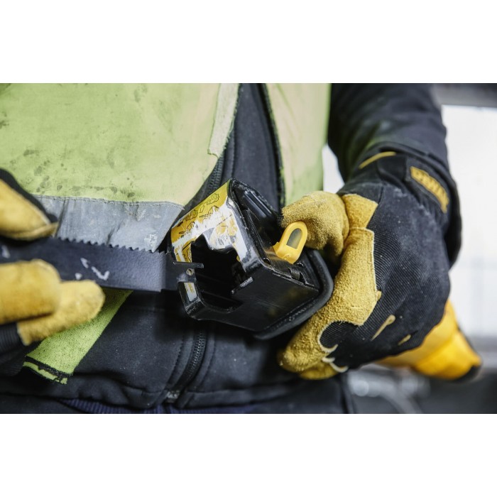 Пила сабельная сетевая DeWALT DWE305PK (DWE305PK)