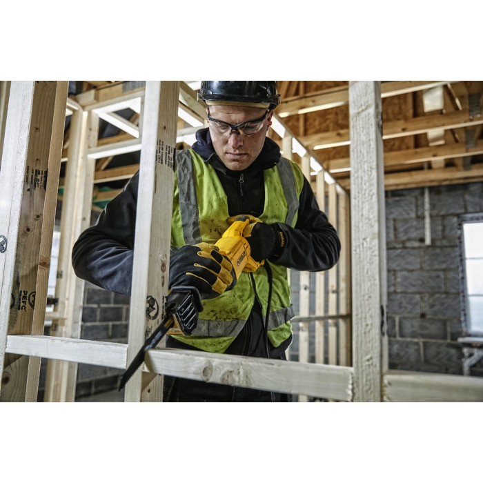 Пила сабельная сетевая DeWALT DWE305PK (DWE305PK)