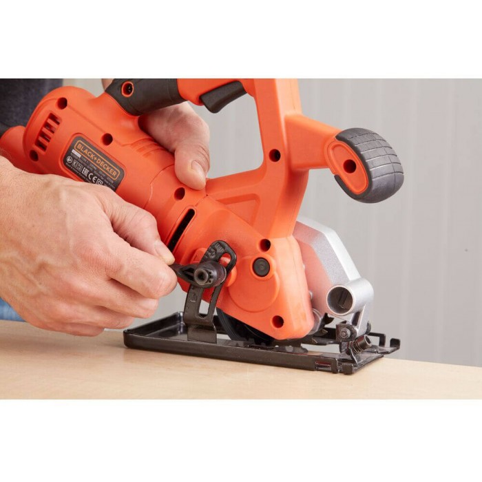 Пила дискова мережева BLACK+DECKER BES510 (BES510)