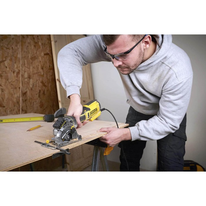 Пила циркулярна компактна мережева STANLEY FATMAX FME380K (FME380K)