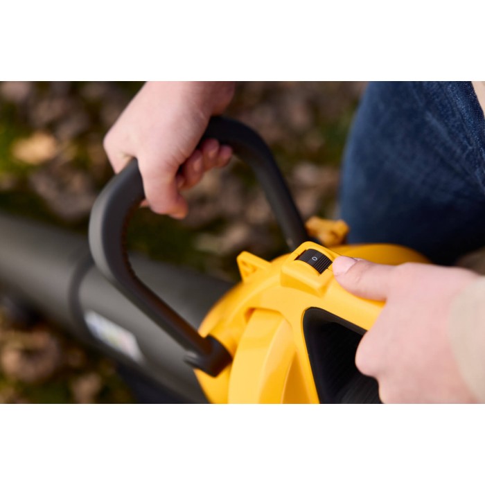 Садовый пылесос без щеточный аккумуляторный STIGA VS100eKit (VS100eKit)