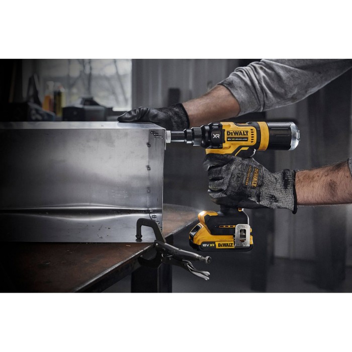 Заклепочник акумуляторний безщітковий DeWALT DCF403NT (DCF403NT)