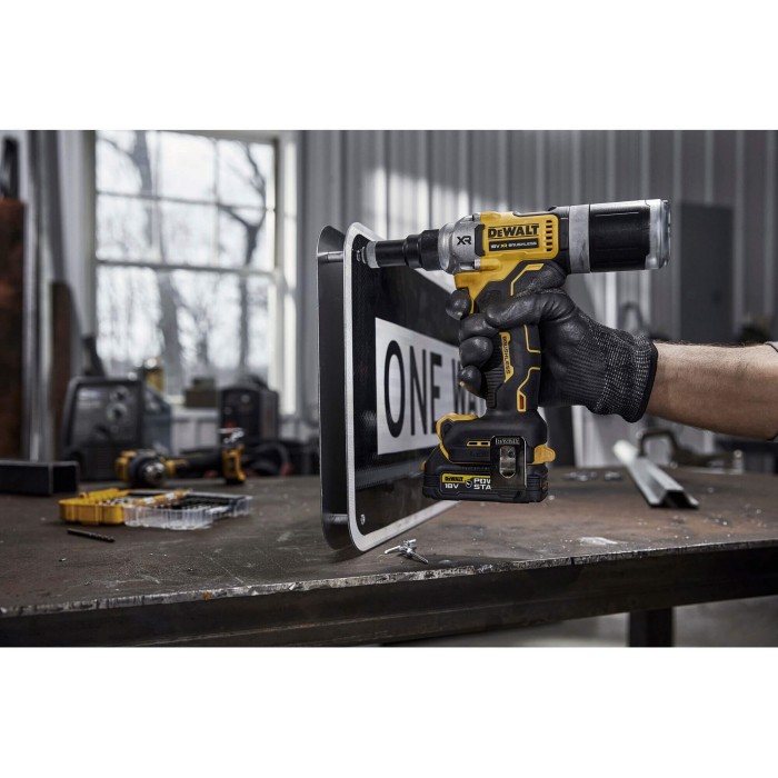 Заклепочник акумуляторний безщітковий DeWALT DCF414NT (DCF414NT)