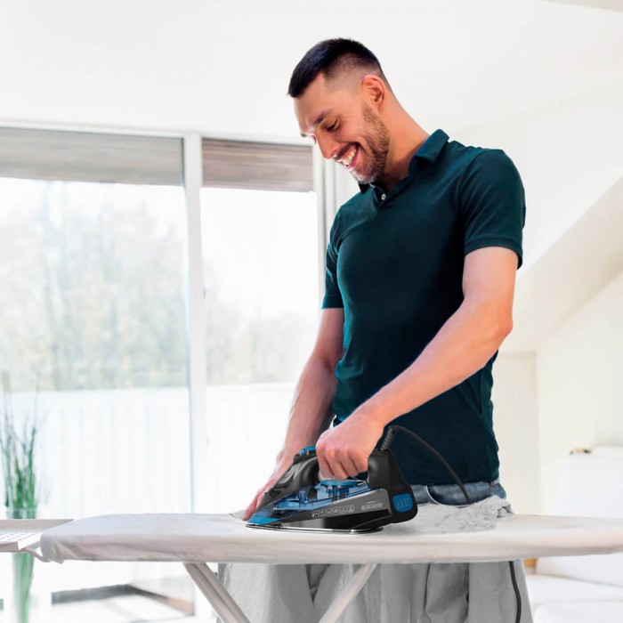 Праска BLACK+DECKER BXIR2606E (BXIR2606E)
