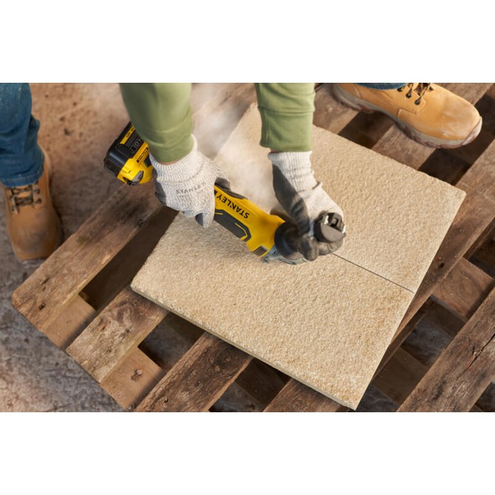 Шлифмашина угловая аккумуляторная бесщеточная STANLEY FATMAX SFMCG700M2K (SFMCG700M2K)