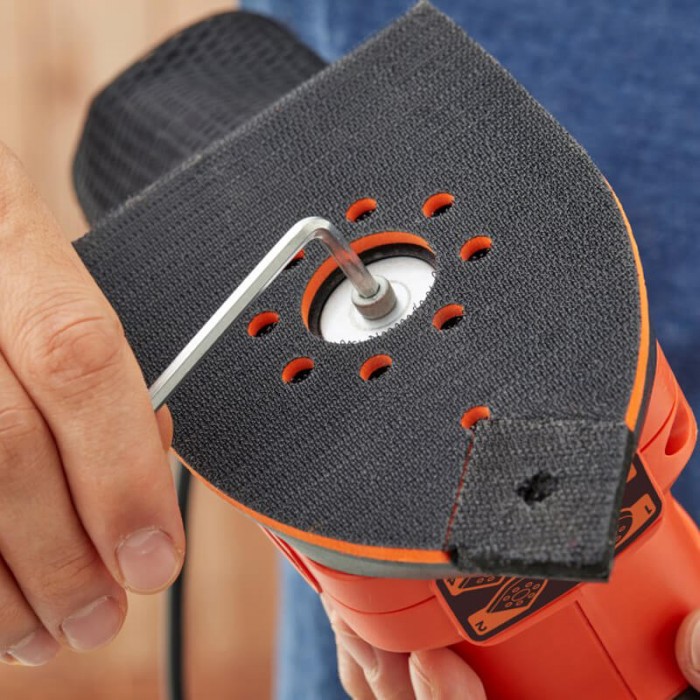 Шліфмашина вібраційна мережева BLACK+DECKER BEW200 (BEW200)