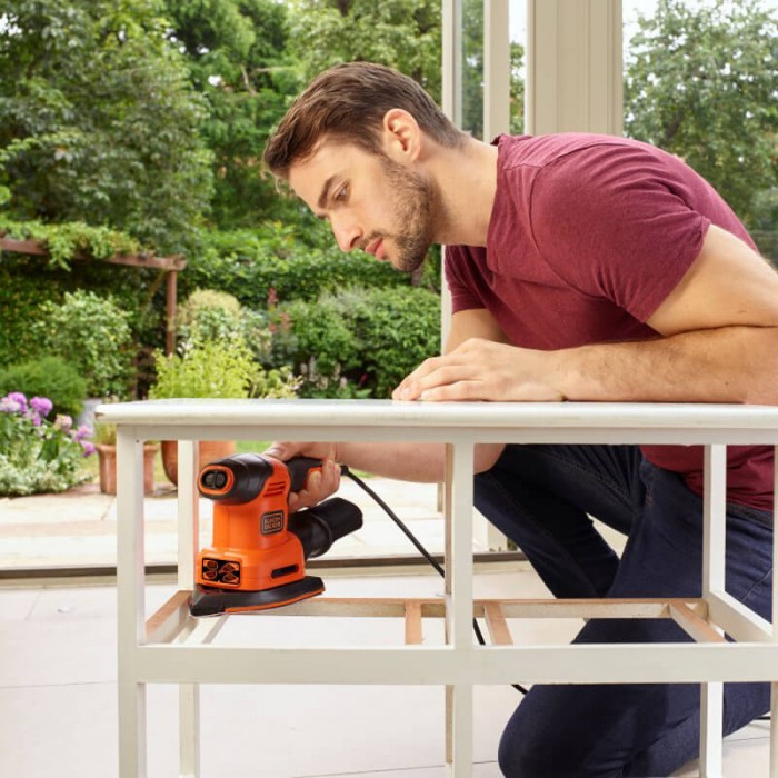 Шліфмашина вібраційна мережева BLACK+DECKER BEW200 (BEW200)