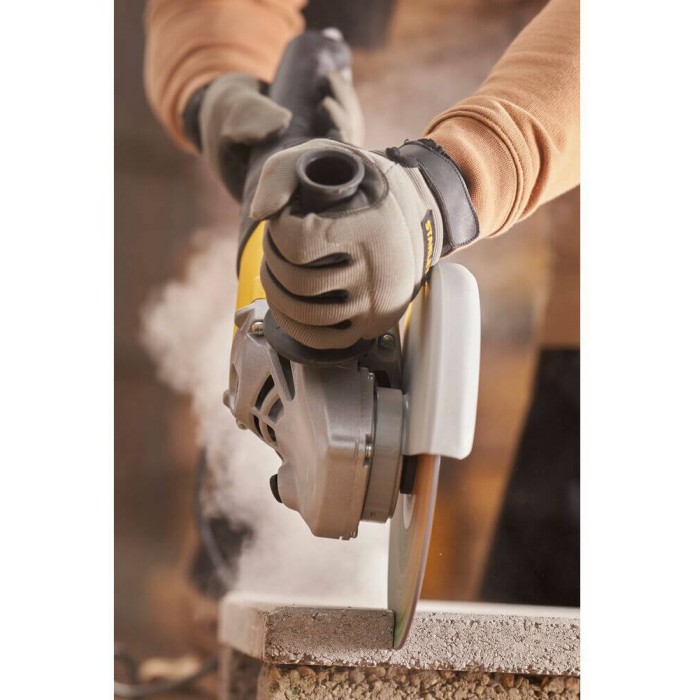 Шлифмашина угловая - болгарка сетевая STANLEY FATMAX FMEG232 (FMEG232)