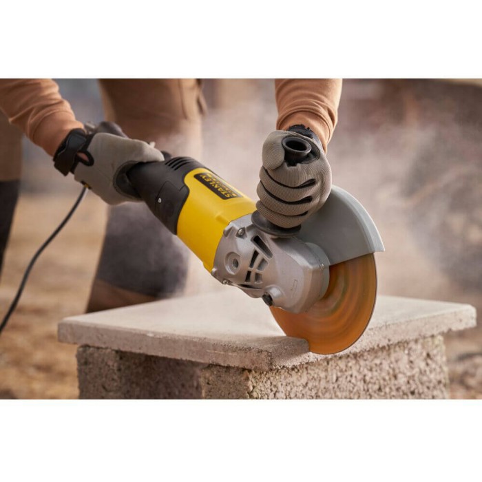 Шлифмашина угловая - болгарка сетевая STANLEY FATMAX FMEG232 (FMEG232)