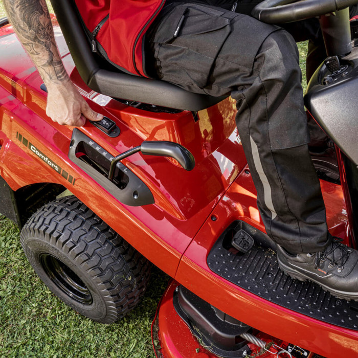 Бензиновый трактор-газонокосилка Solo by Al-Ko T 18-93.4 HD-A V2 Comfort Pro (127725)