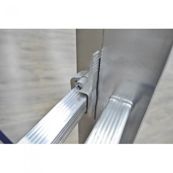 Лестница 2-х секционная Stark SVHR2x17 Pro (525217412)