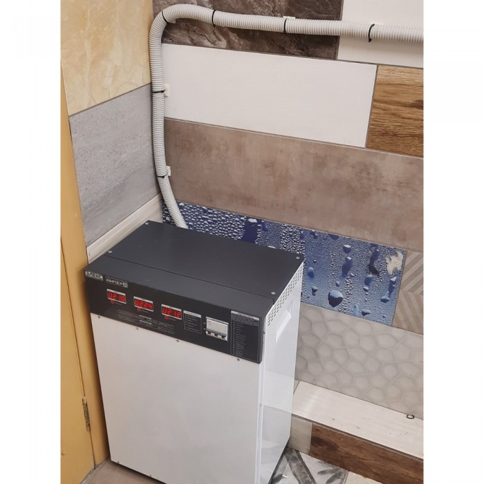 Стабилизатор напряжения ЭЛЕКС АМПЕР У 12-3/25 v2.0 (Елєкс Ампер У 12-3/25 v2.0)